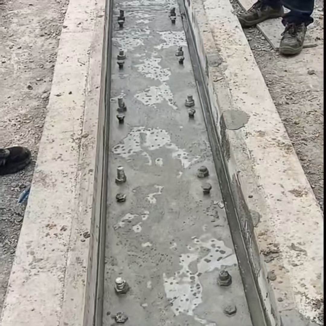 息烽港口码头起重机龙门吊重型机械设备稳固用早强快凝轨道胶泥
